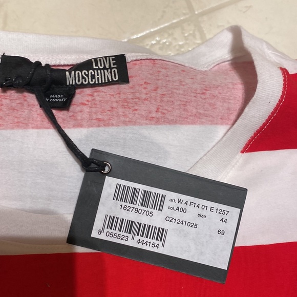 Womens Love MOSCHINO ❤️ USA Shirt, NEW! Size MEDIUM (8)🇺🇸 - Picture 8 of 8